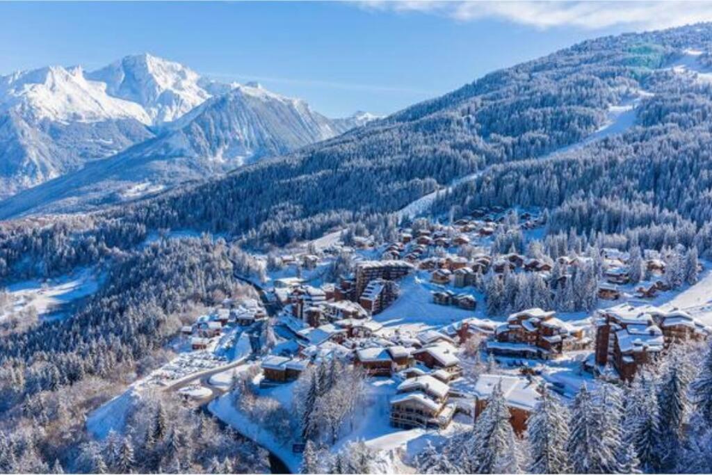 200M Ski Slopes - Chalet Manora - Courchevel La Tania Villa Exterior photo